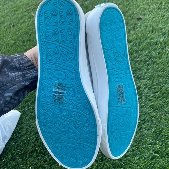 BLOWFISH new! 🆕 Stylish Gray Women Shoes, Size 8.5 - Picture 4 of 5